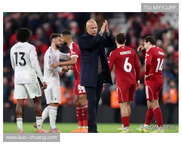 曼联危机：战术混乱与阵容失衡下的豪门挣扎